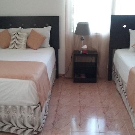 Room In Cancun Stadium מראה חיצוני תמונה