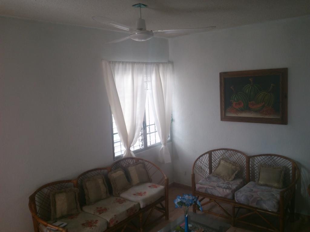 Room In Cancun Stadium מראה חיצוני תמונה