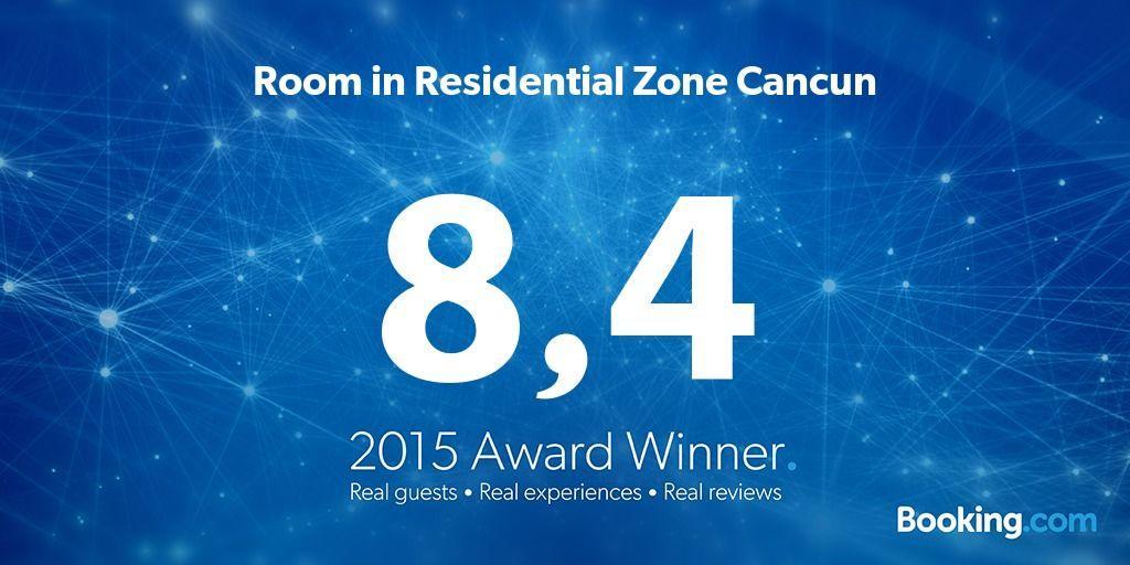 Room In Cancun Stadium מראה חיצוני תמונה