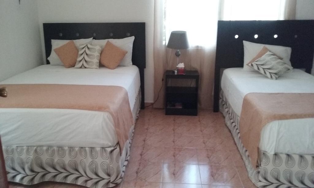 Room In Cancun Stadium מראה חיצוני תמונה