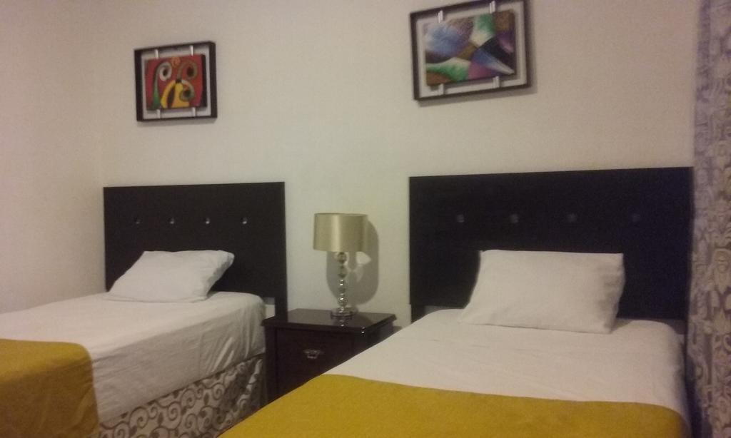 Room In Cancun Stadium מראה חיצוני תמונה